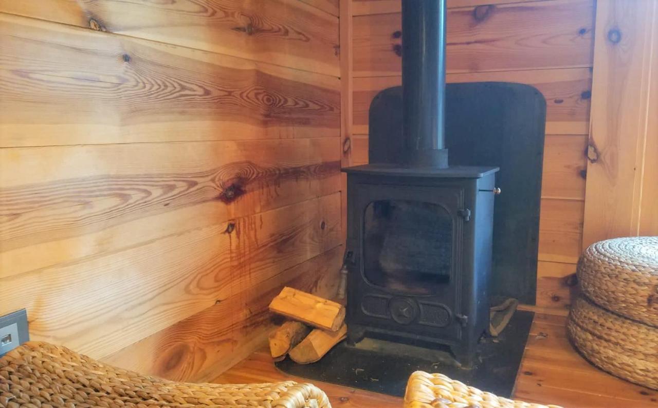 Cabane Lodge Domaine Du Lac Chambon Murol Eksteriør billede