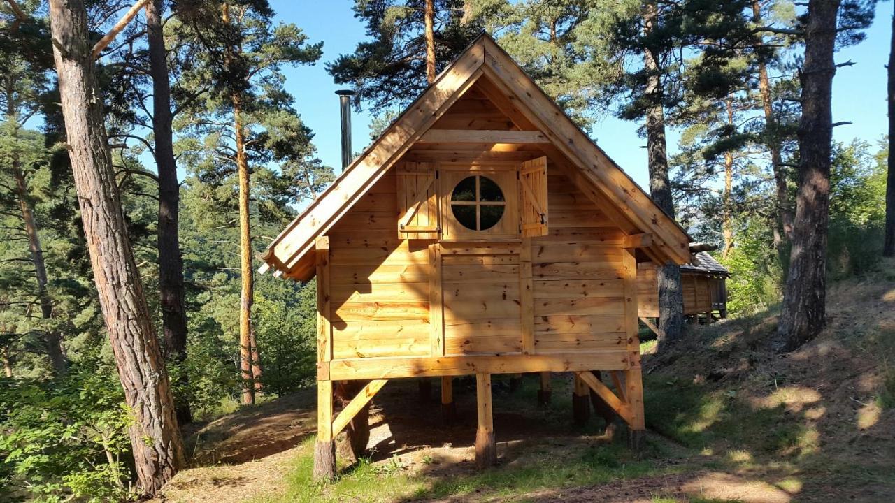 Cabane Lodge Domaine Du Lac Chambon Murol Eksteriør billede